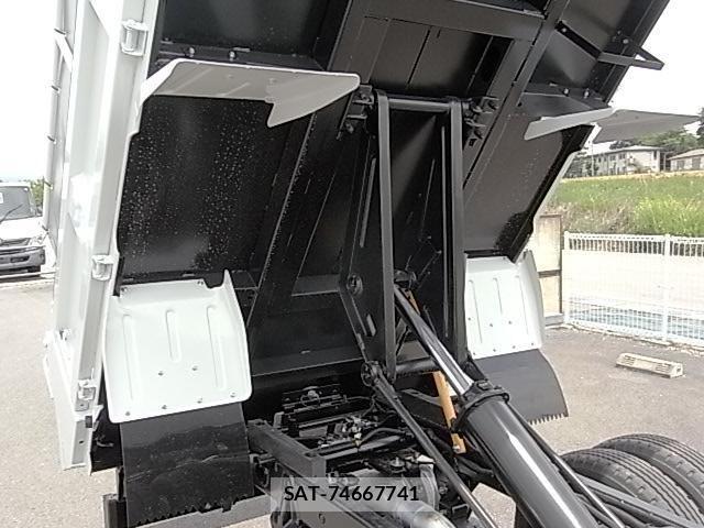 Mitsubishi CANTER 2026-05 7561914-22
