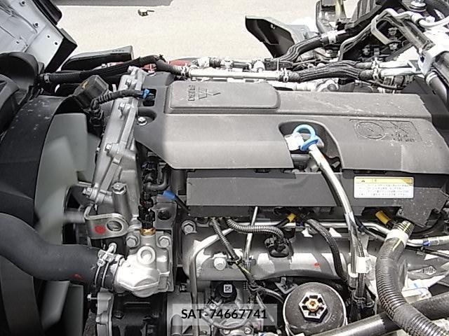 Mitsubishi CANTER 2026-05 7561914-26