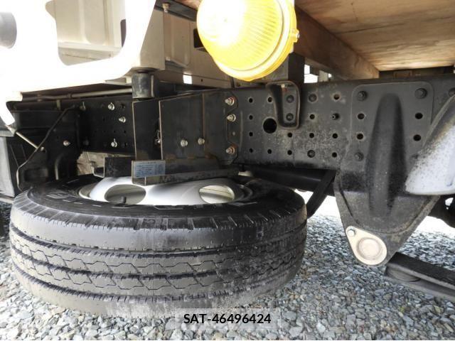 Mitsubishi CANTER 2016-04 7561913-14