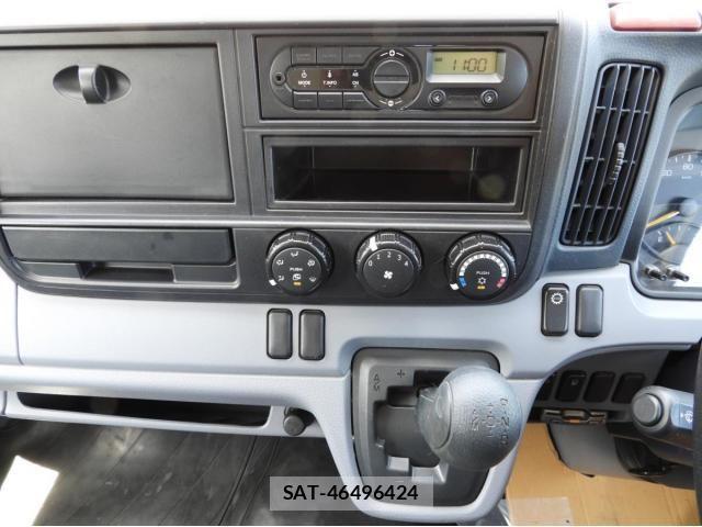 Mitsubishi CANTER 2016-04 7561913-23