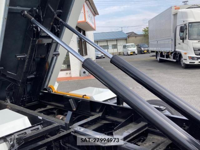 Mitsubishi CANTER 2025-04 7561912-7