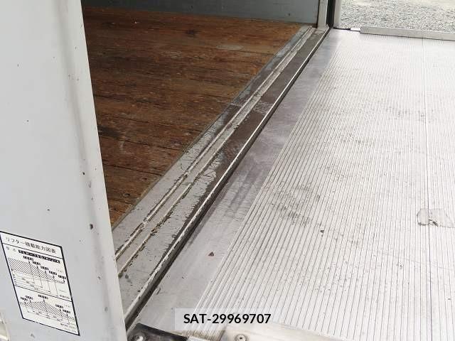 Mitsubishi CANTER 2014-06 7561916-10