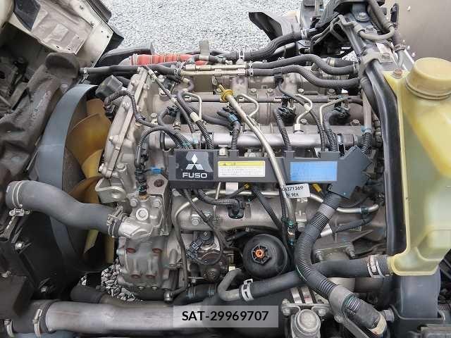 Mitsubishi CANTER 2014-06 7561916-14