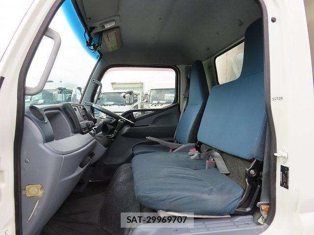 Mitsubishi CANTER 2014-06 7561916-23