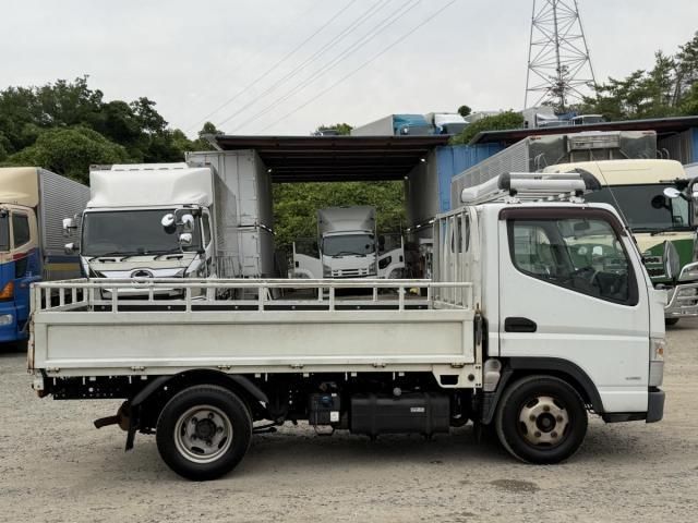 Mitsubishi CANTER 2017-03 7606807-6