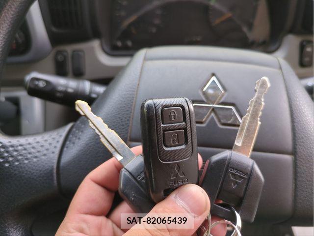 Mitsubishi CANTER 2016-10 7615390-12