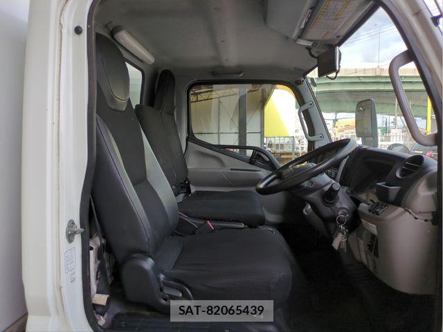 Mitsubishi CANTER 2016-10 7615390-25