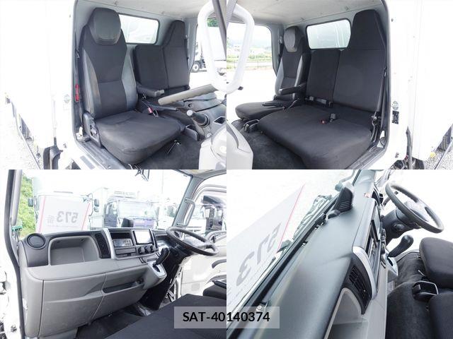 Mitsubishi CANTER 2019-03 7615383-20