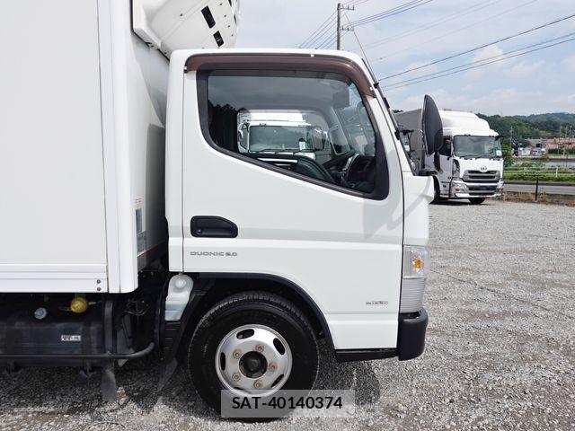 Mitsubishi CANTER 2019-03 7615383-5