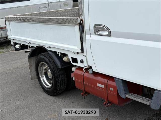 Mitsubishi CANTER 2014-03 7615389-16