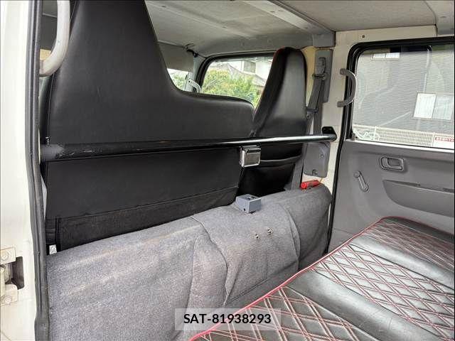 Mitsubishi CANTER 2014-03 7615389-26