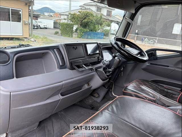 Mitsubishi CANTER 2014-03 7615389-29