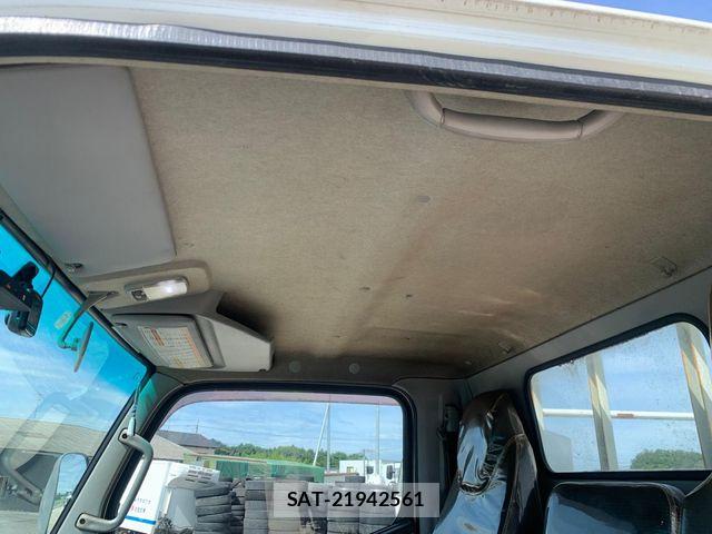 Mitsubishi CANTER 2017-04 7615388-13