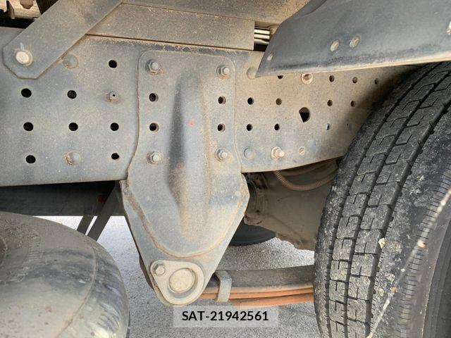 Mitsubishi CANTER 2017-04 7615388-20