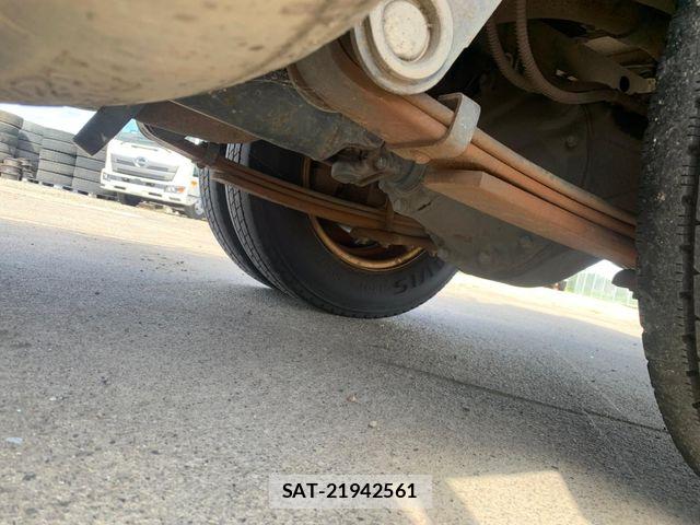 Mitsubishi CANTER 2017-04 7615388-23