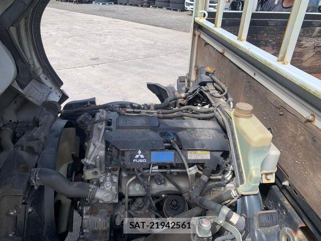 Mitsubishi CANTER 2017-04 7615388-25