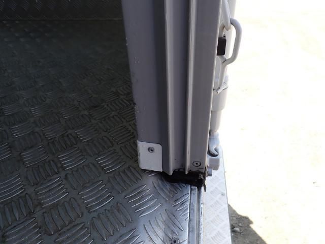 Mitsubishi CANTER 2024-12 7606797-10