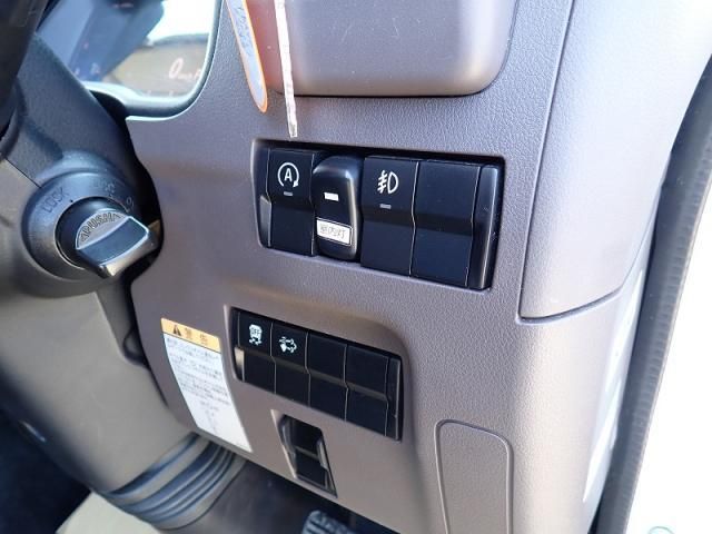 Mitsubishi CANTER 2024-12 7606797-17
