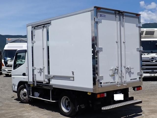 Mitsubishi CANTER 2024-12 7606797-3