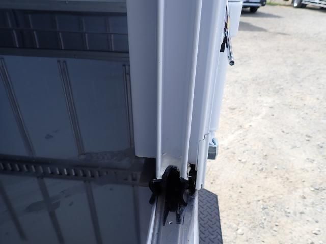 Mitsubishi CANTER 2025-10 7606796-9