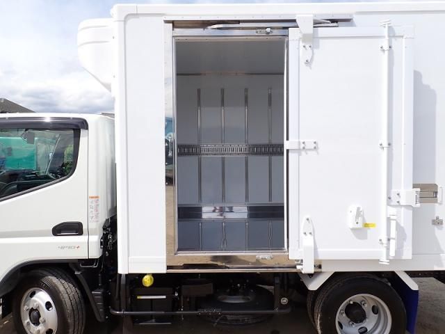 Mitsubishi CANTER 2025-10 7606796-10