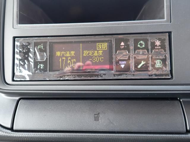 Mitsubishi CANTER 2025-10 7606796-16