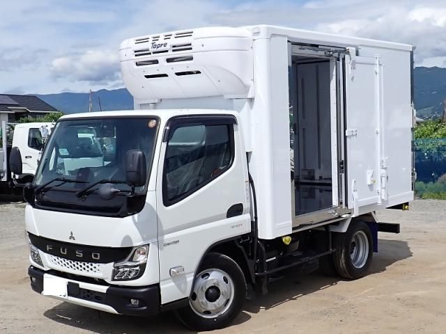 Mitsubishi CANTER 2025-10 7606796-1