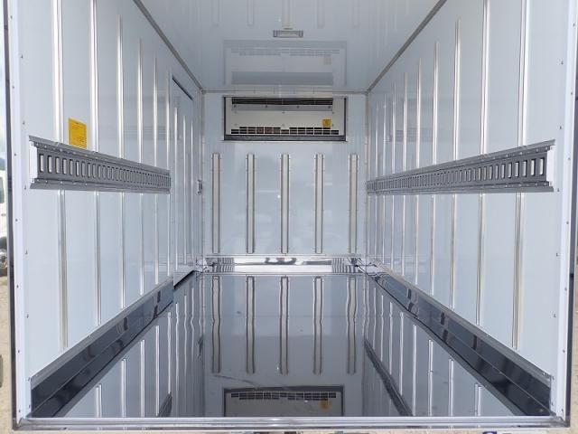 Mitsubishi CANTER 2025-10 7606796-7