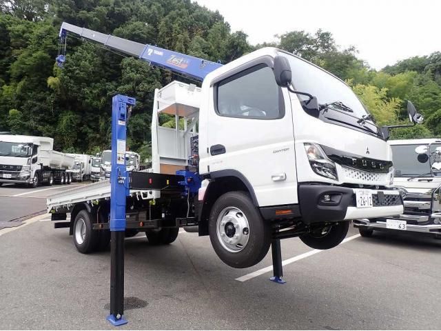 Mitsubishi CANTER 2026-03 7606787-1
