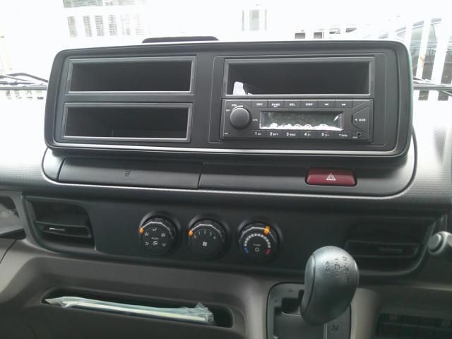 Mitsubishi CANTER 2026-02 7606789-18