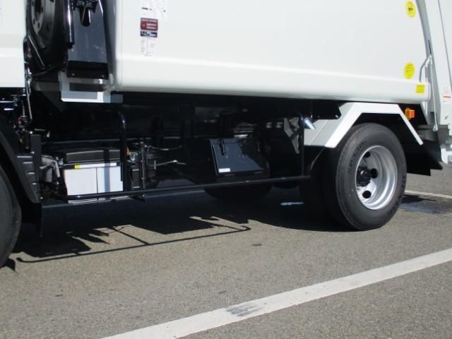 Mitsubishi CANTER 2026-03 7606786-19