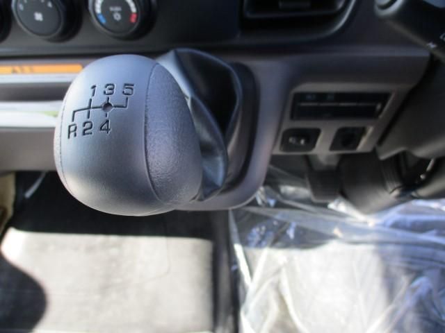 Mitsubishi CANTER 2026-03 7606786-27