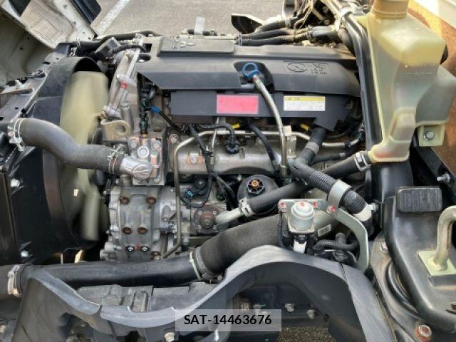 Mitsubishi CANTER 2019-03 7615384-17