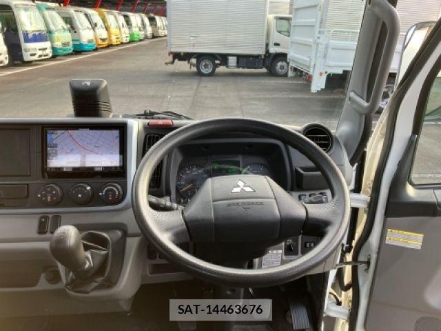 Mitsubishi CANTER 2019-03 7615384-19