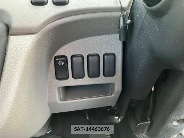 Mitsubishi CANTER 2019-03 7615384-21
