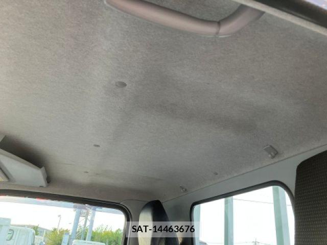 Mitsubishi CANTER 2019-03 7615384-26