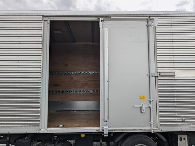 Mitsubishi CANTER 2023-05 7709929-24