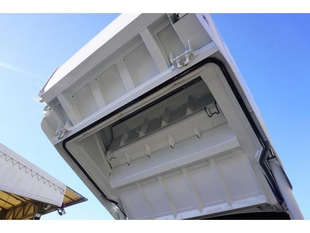 Mitsubishi CANTER 2024-11 7709914-26