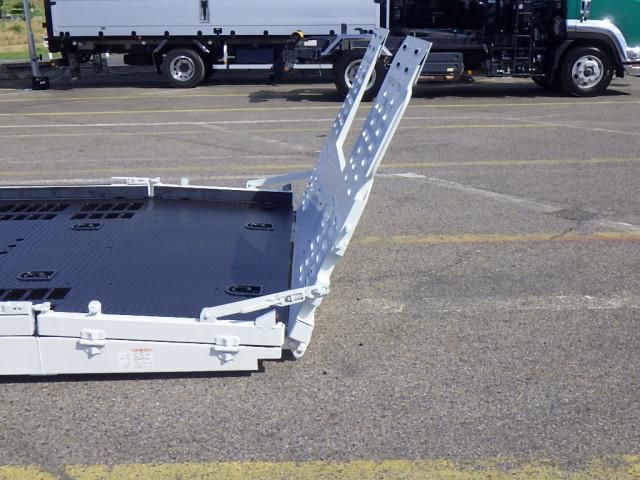 Mitsubishi CANTER 2020-10 7709927-18