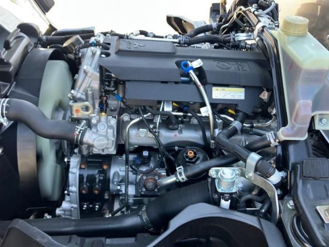 Mitsubishi CANTER 2026-03 7709928-11