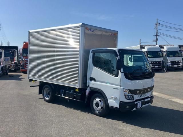 Mitsubishi CANTER 2026-03 7709928-1