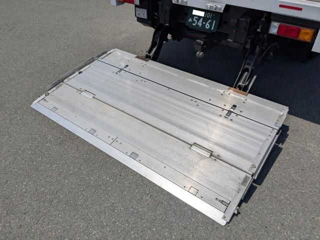 Mitsubishi CANTER 2025-11 7709918-9