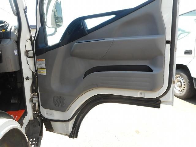 Mitsubishi CANTER 2016-10 7709966-13
