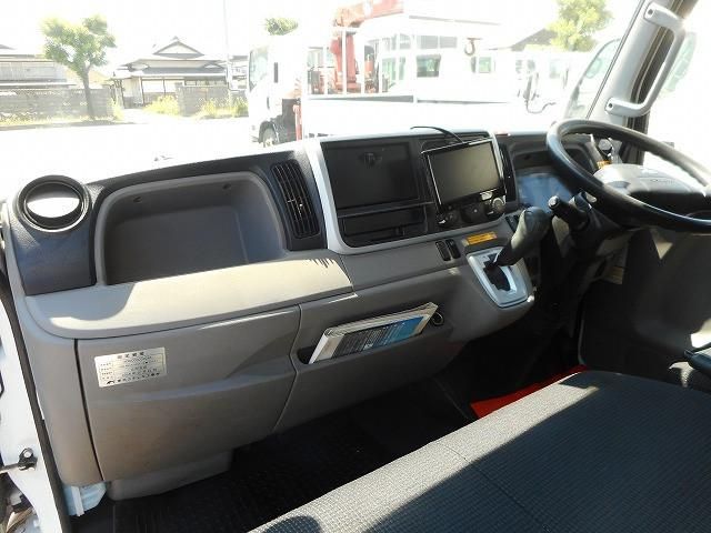 Mitsubishi CANTER 2016-10 7709966-14