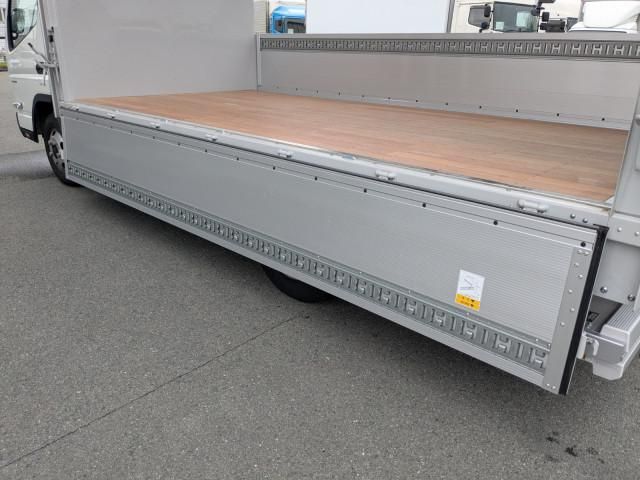 Mitsubishi CANTER 2025-11 7709919-21