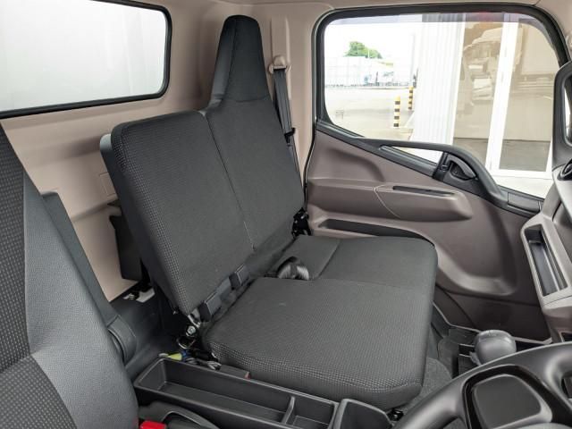 Mitsubishi CANTER 2025-11 7709919-27