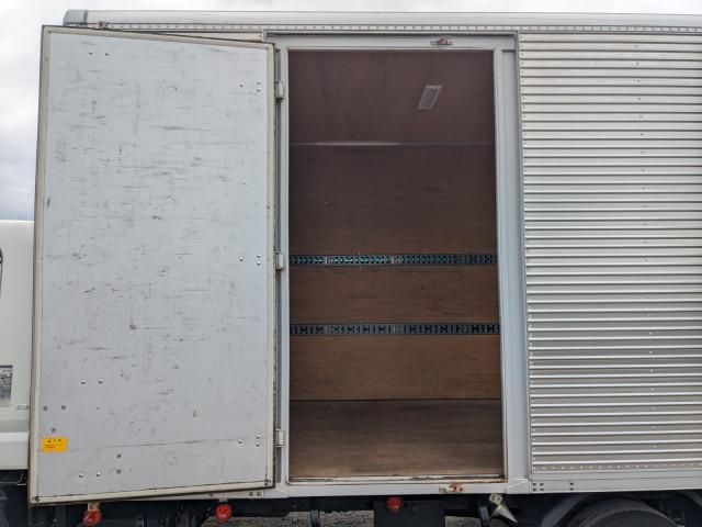 Mitsubishi CANTER 2017-09 7709961-26