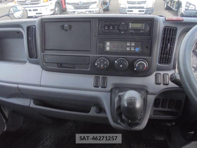 Mitsubishi CANTER 2015-11 7721716-11