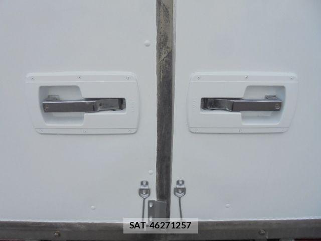 Mitsubishi CANTER 2015-11 7721716-26
