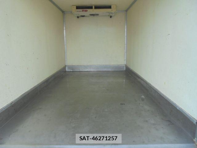 Mitsubishi CANTER 2015-11 7721716-28